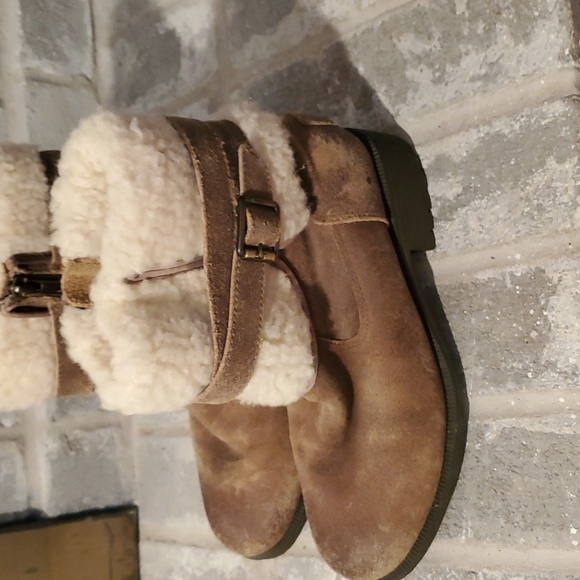 UGG boots Womens size 6 rugged wear sherpa lined - Picture 4 of 16